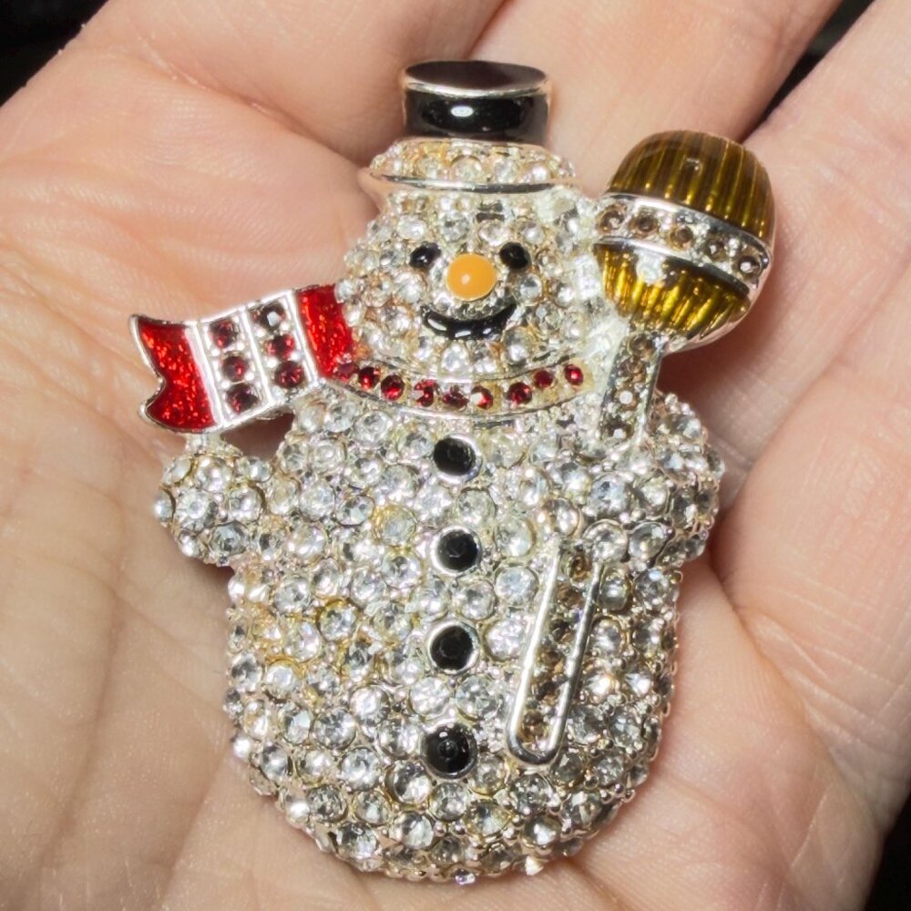 Snowman Brooch Rhinestone Dome Christmas Pin Silver Tone Holiday 2”